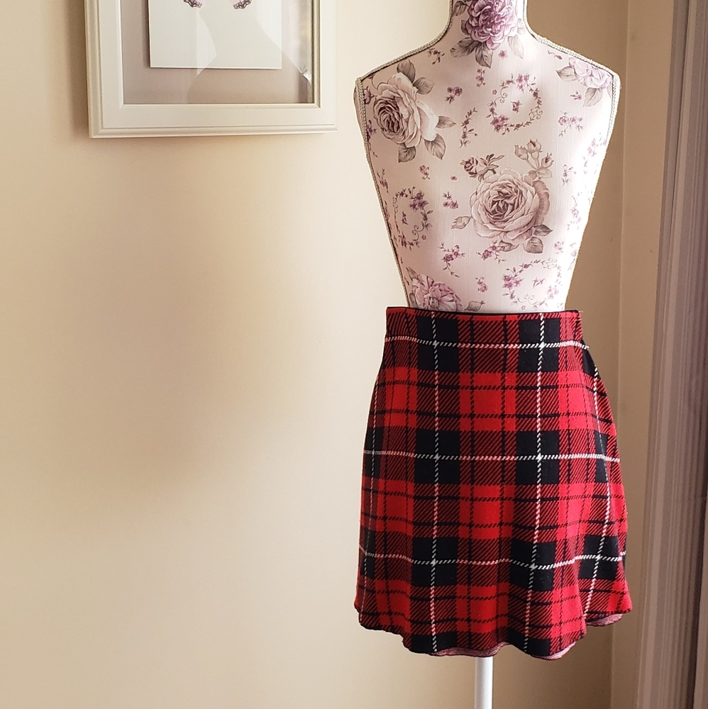 Girl's H & M Plaid Skirt